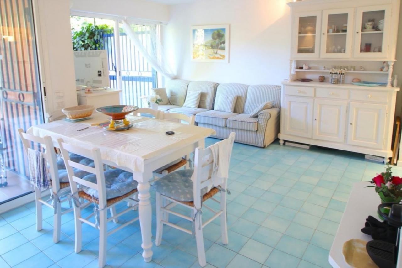 Plage La Salis 3 Chambres, Jardin - 3 Bedrooms Антиб Экстерьер фото