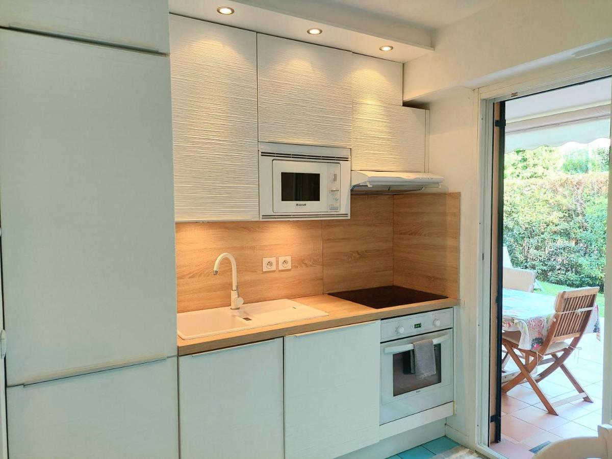 Plage La Salis 3 Chambres, Jardin - 3 Bedrooms Антиб Экстерьер фото